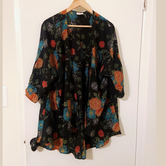 LuLaRoe Sweaters - LuLaRoe cardigan 💐